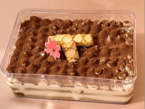 علب اكريلك بالحبه