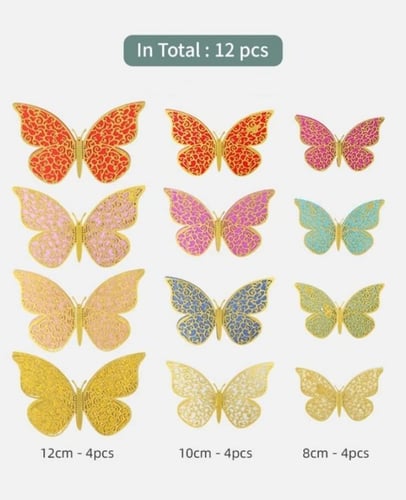 فراشات بحجم متنوع ملونه