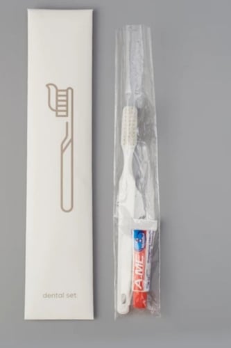 طقم نظافه الاسنان فندقي