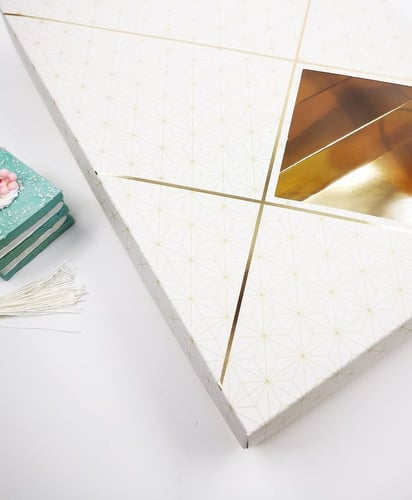 علب ذهبيه مقسمه فاخره