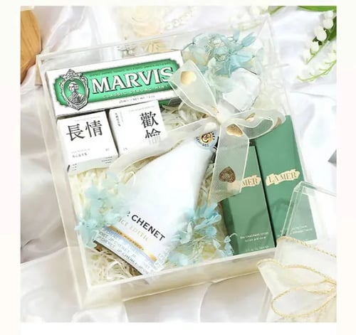 علب اكريلك سميكه مربعه