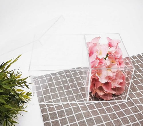 علب اكريلك للكيك الكوري