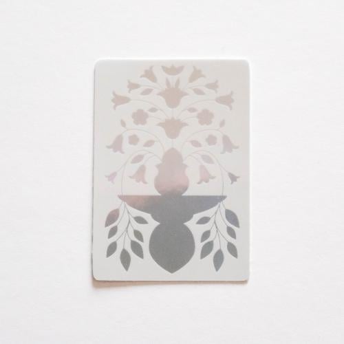 ملصق لماع نبات