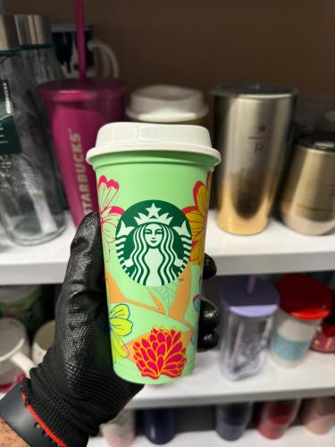 ستاربكس - كوب بلاستيك اخضر بورود