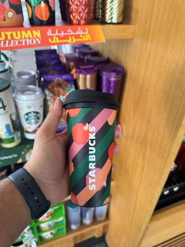 كوب بلاستيك ستاربكس اسود ملون