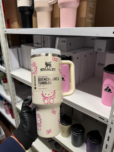 كوب ستانلي 40 اونز - هيلو كيتي ابيض