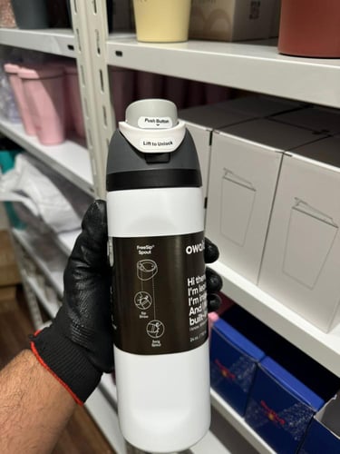 أوالا زجاجة مياه معزولة من الفولاذ المقاوم للصدأ م...