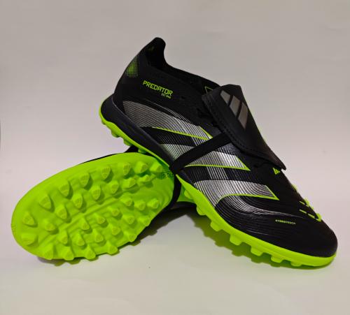 بوت اديداس انجيلة