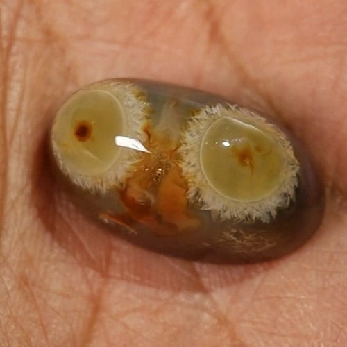 حجر عقيق سليماني هندي طبيعي عينين فلور داخل كل عين...