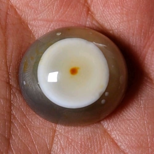 حجر عقيق سليماني هندي أصلي طبيعي عين كبيرة يتوسطها...