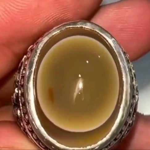 خاتم سليماني هندي طبيعي أخضر عين كبيرة جدا في المن...