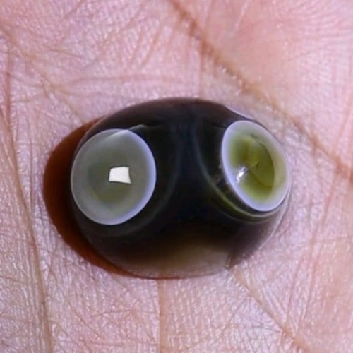 حجر عقيق سليماني هندي طبيعي أخضر عينين مميزة