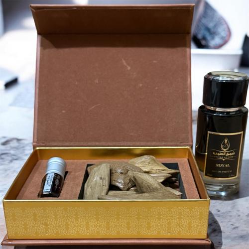 عود مروكي طبيعي- دهن عود كمبودي - عطر رويال