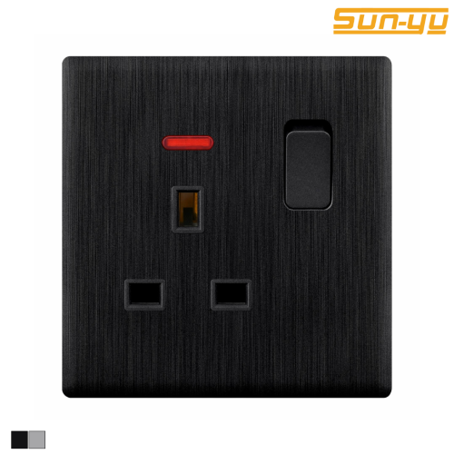 فيش مفرد بمفتاح ولمبة 13 امبير SVL بيانو