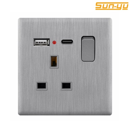 فيش 13 امبير+ 2 شاحن SVL بيانو