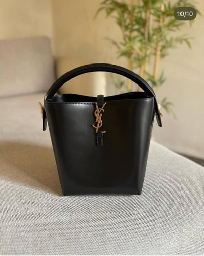 شنطة سان لوران LE 37 مقاس 24,5cm