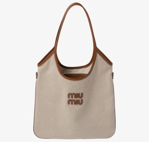توت باق ميوميو