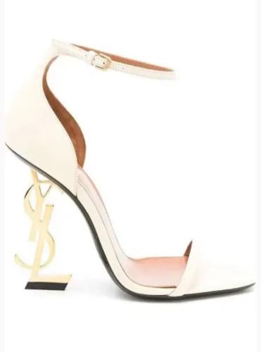 كعب سان لوران ابيض