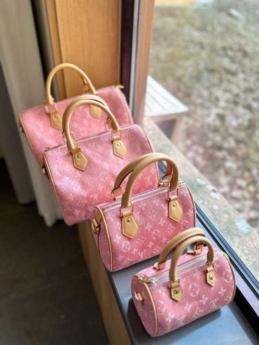Lv بينك (هاي كوالتي)