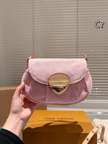 Lv جينز new collection