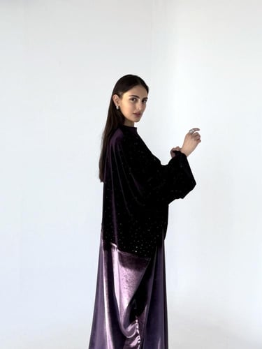Velvet abaya embellished with crystals - R29