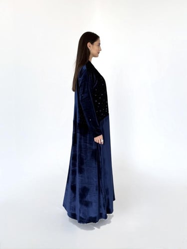 Velvet abaya embellished with crystals - R30