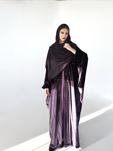 Velvet abaya embellished with crystals - R29