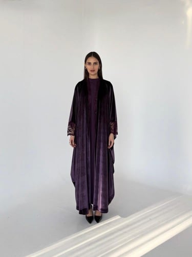 luxurious velvet and delicate dantel - R20