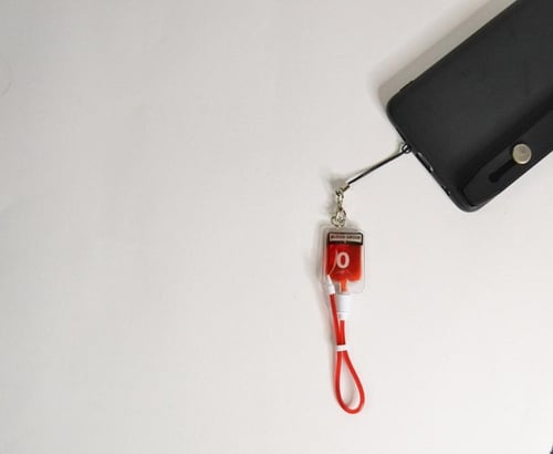 تعليقة كيس دم