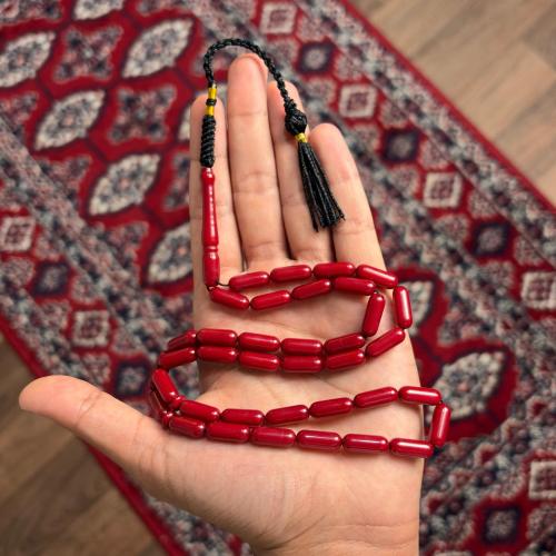 بكلايت عنابي