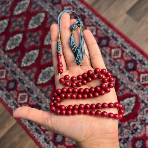 بكلايت عنابي