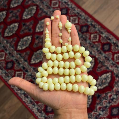 دومنة - قديم - لؤلؤي انعكاس احمر