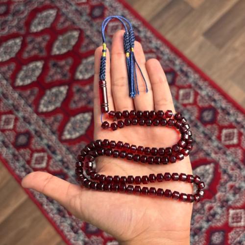بكلايت عنابي