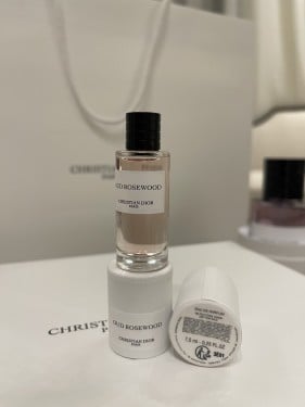 OUD ROSEWOOD عطر حجم صغير 7.5