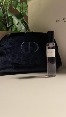 عطر GRIS Dior مع شنطة ديور