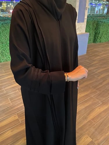 عباية سوداء مارينا