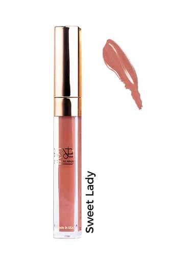 نورة بوعوض ملمع شفاه