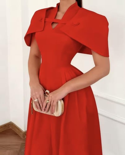 فستان اوف وايت مع كيب منفصل (#183)