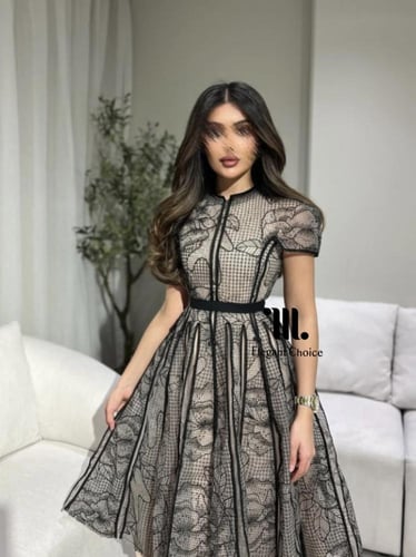 فستان مزين بالورد والترتر ميدي (#124)