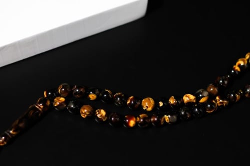 بكلايت ذهبي مضيء