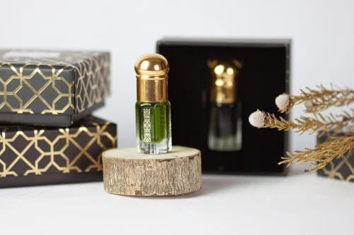 زيت الورد الطائفي العطري