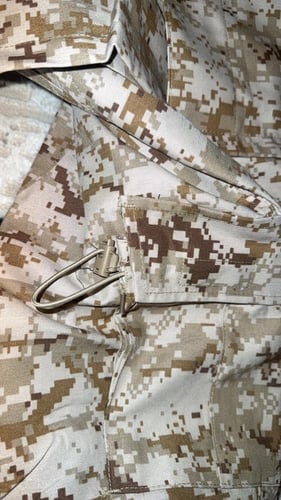 ستوة وبنطلون مموه جيشي تكتيكي
