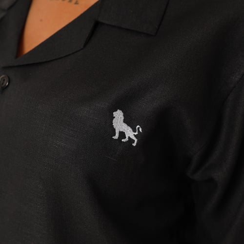 Linen shorts and T-shirt