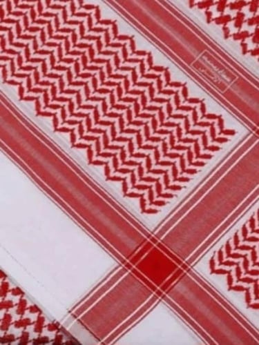 شماغ رينيه الاصلي