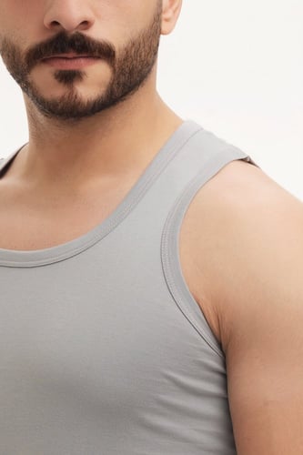 فنيلة علاقي ملون