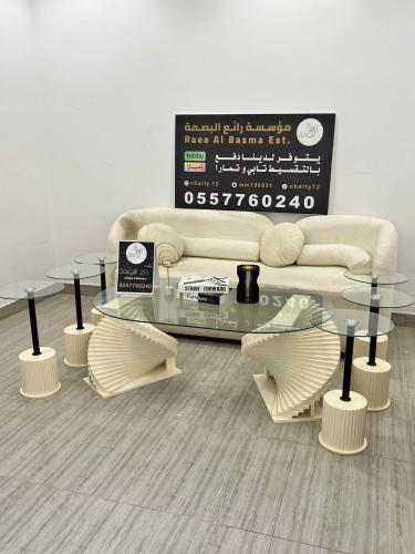 طقم طاولات مدرج خشبي