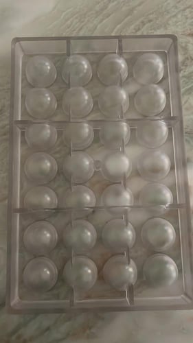 قالب شوكلاته القبة