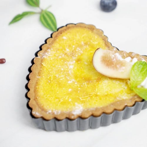 قوالب تارت على شكل قلب