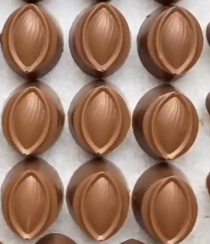 قالب شوكلاته اكريلك معين