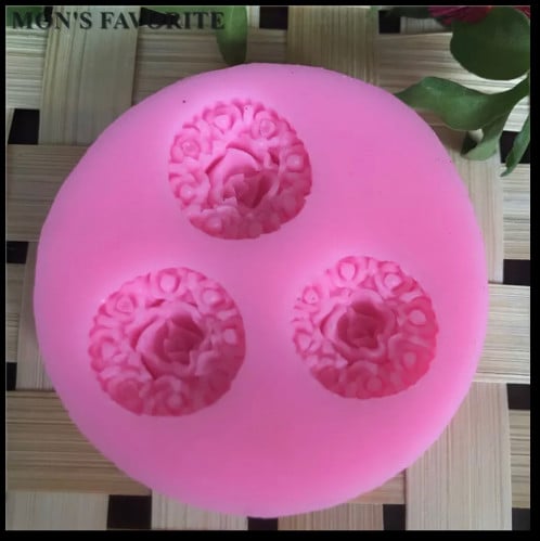 قالب لتشكيل عجائن السكر